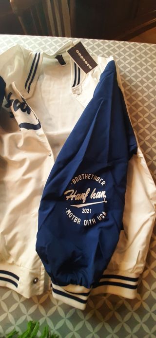 Chaqueta universitaria bomber