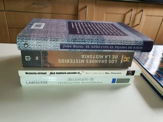 Lote de 3 libros historias