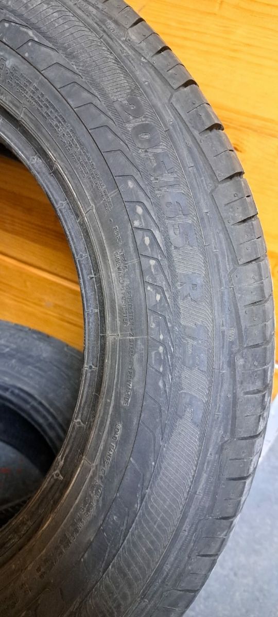 Neumaticos 205/65 R15C semperit carga
