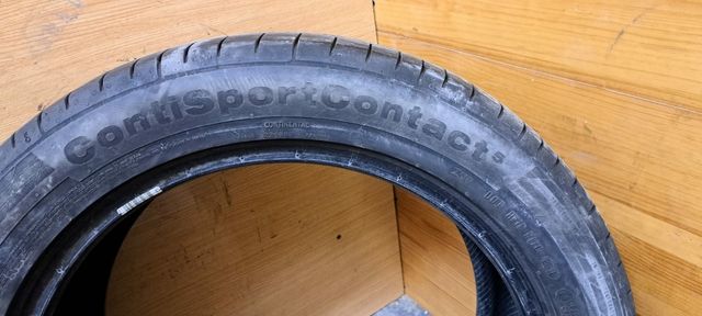 Neumatico 235/50 R18V continental