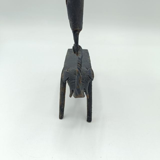 Esculturas brutalistas