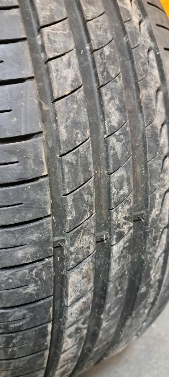 Neumatico 245/40 ZR20 Tristar