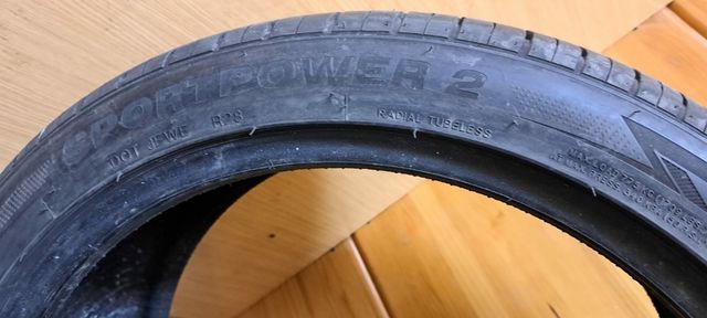 Neumatico 245/40 ZR20 Tristar