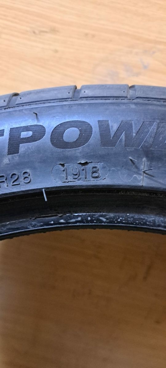 Neumatico 245/40 ZR20 Tristar