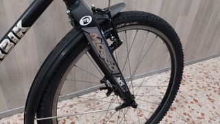 Bicicleta cicloturismo y ciudad.