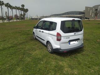 Ford Tourneo Courier 2016