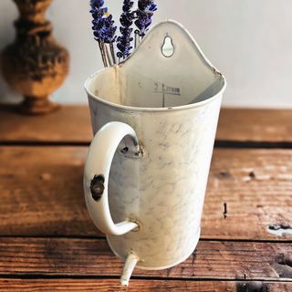 Antica fontanella a muro smaltata anni 30