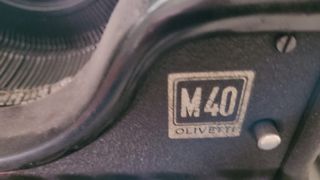 Maquina de escribir hispano oliveti m40