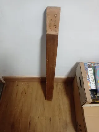 Tavolo rettangolare in legno