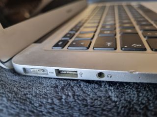MacBook Air 13pollici (3)