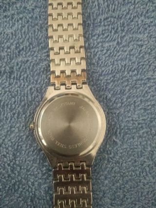 reloj . Nuevo