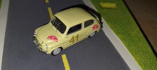 Coleccion coches escala 1 43 Seat 600