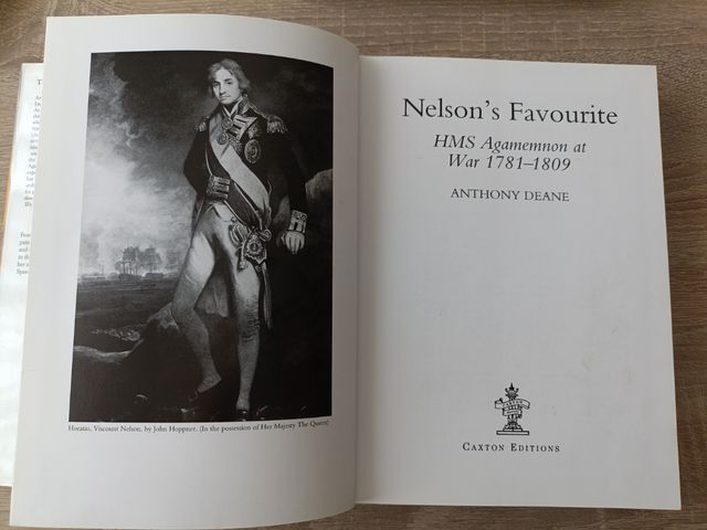 Libros Nelson's Favourite y Carola Omán