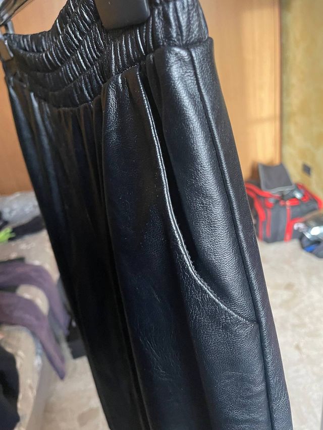 Pantalone a 3/4 Nero Similpelle