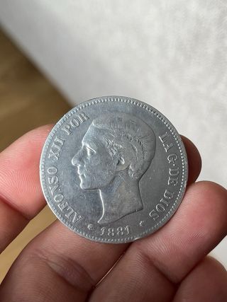Raras 5 pesetas de Alfonso XII, 1881.