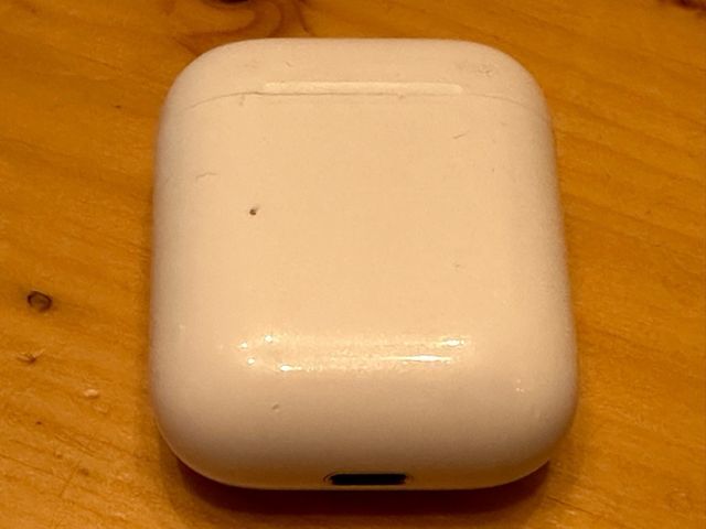 Custodia di ricarica Apple Airpods di prima generazione