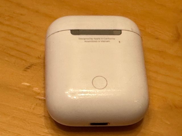 Custodia di ricarica Apple Airpods di prima generazione