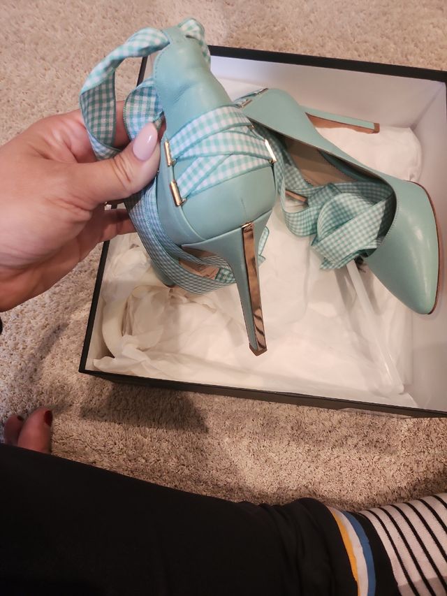 Zapatos nuevos Elisabetta Franchi 38