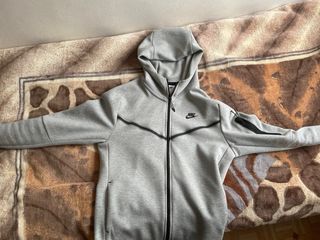 Nike tech gris talla M