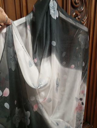 Sciarpa elegante morbida lunga trasparente