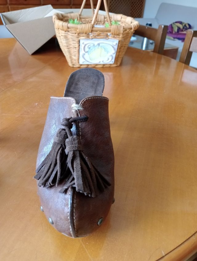 ZUECOS PIEL de PEDRO MIRALLES