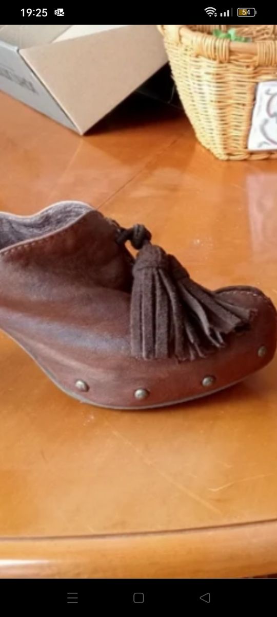 ZUECOS PIEL de PEDRO MIRALLES