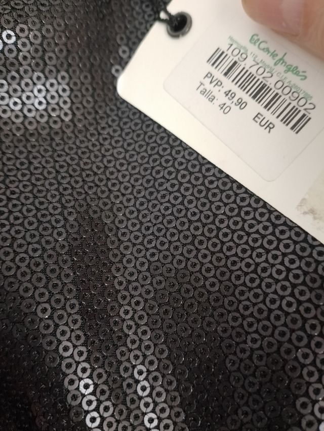 Vestido negro de lentejueas