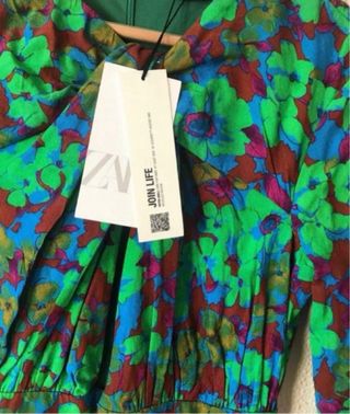 Vestido drapeado estampado Zara Talla M