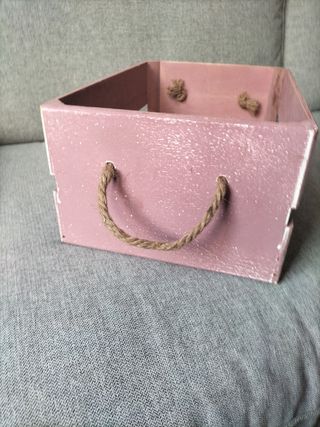 Caja rosa