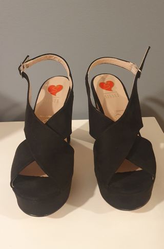 Zapatos sin estrenar Sissei