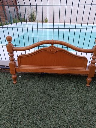 Cabecero y pie de cama provenzal