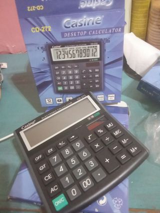Calculadora electrónica con 12 dígitos 