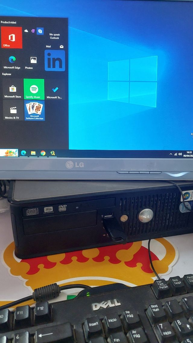 Torre de computadores para PC Dell Win 10 e monitor dell