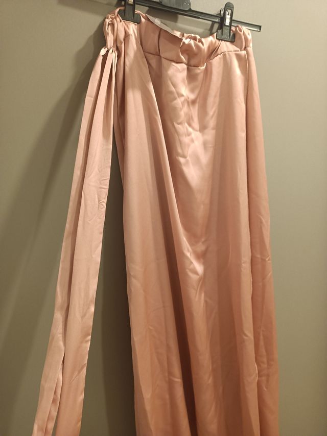 Falda larga raso nueva