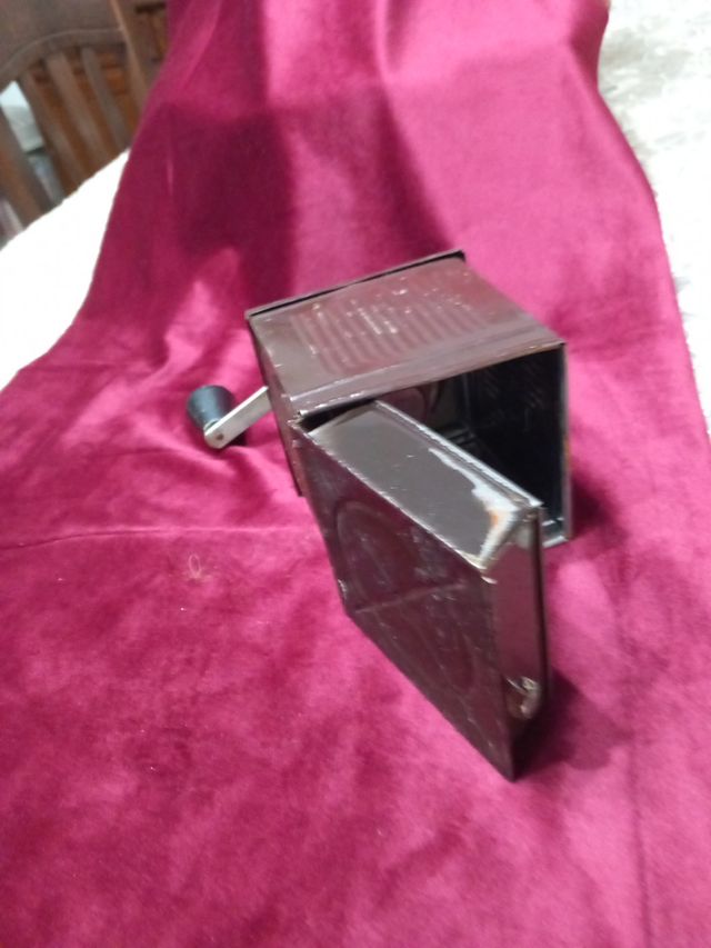 Macinino caffe vintage in ferro