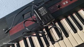 ROLAND ep-77 digital piano