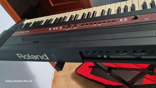 ROLAND ep-77 digital piano