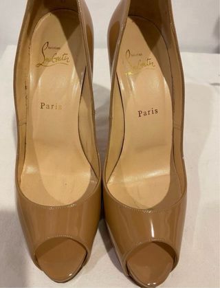 Zapatos Christian loubutin beige
