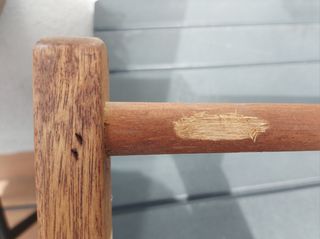 Tumbona de tela y madera con reposapies