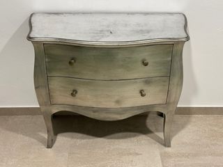 Cómoda plateada dos cajones