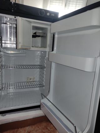 Nevera trivalente DOMETIC RM5380