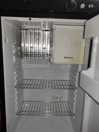 Nevera trivalente DOMETIC RM5380