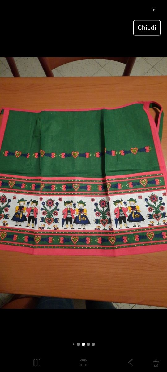 4 grembiuli da cucina 