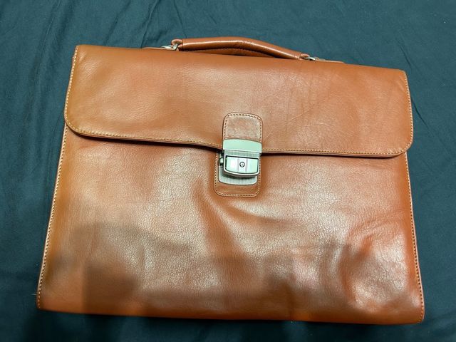 Maletin piel marron. Sin estrenar