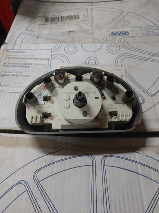 Marcador cuenta km seat 600