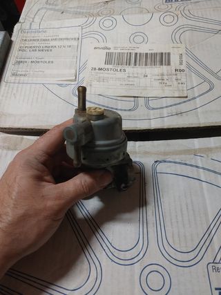 Bomba gasolina seat 600