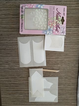 Sticker nail art