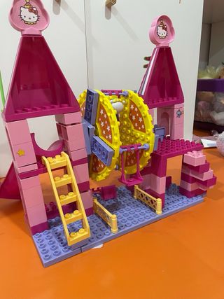 Parque de atracciones hello kitty