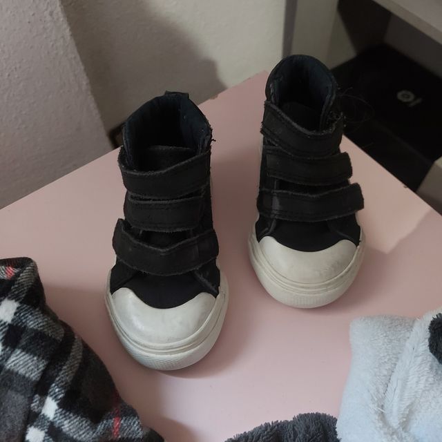 Cubrecamisa más mono bebe y zapatos