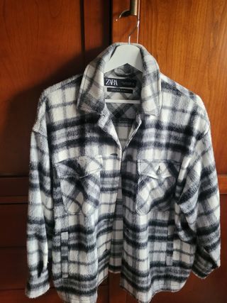 SOBRECAMISA ZARA